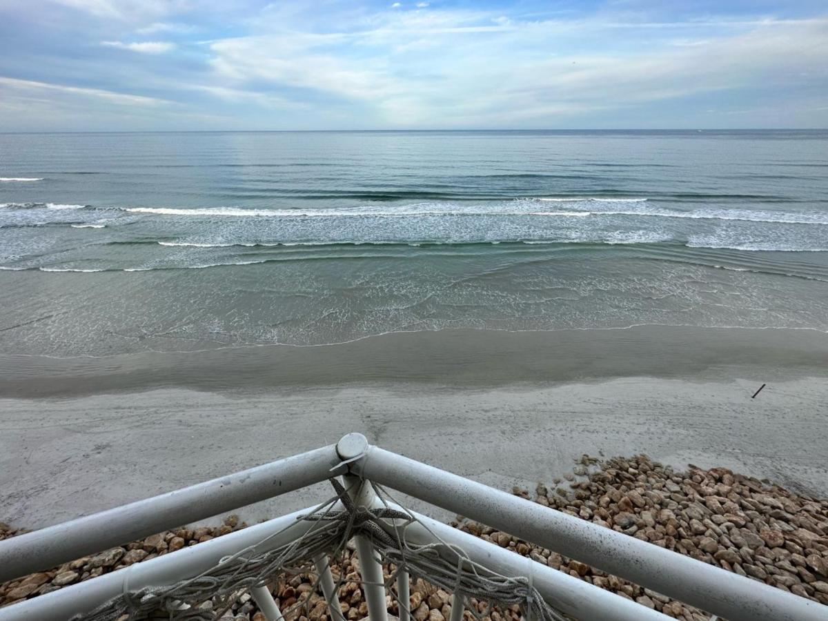 Beach Oasis 704 Lovely Daytona Ocean Front For 5 Sleeps Up To 12 Дейтона Бийч Екстериор снимка